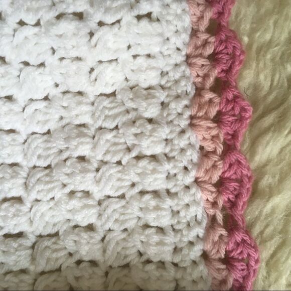 Custom made Girls Knit Pink and White Scarf and Hat with Tassels Size 6 - Picture 3 of 10